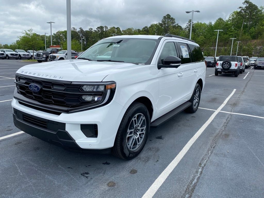 2026 Ford Expedition Active