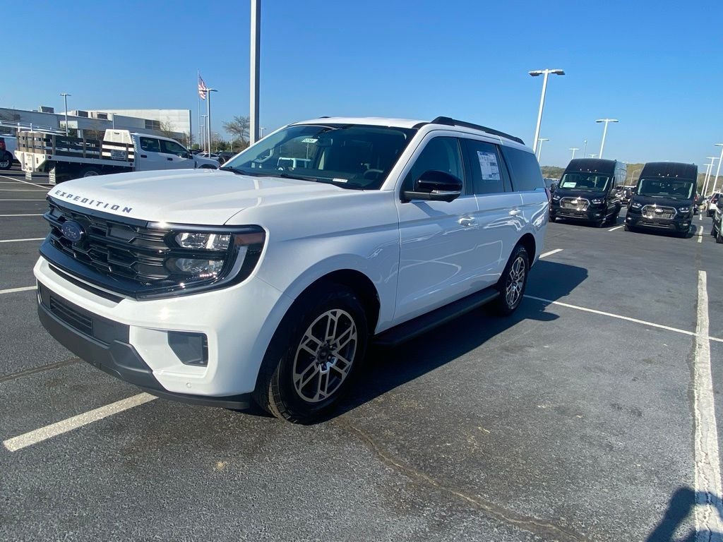 2026 Ford Expedition Active