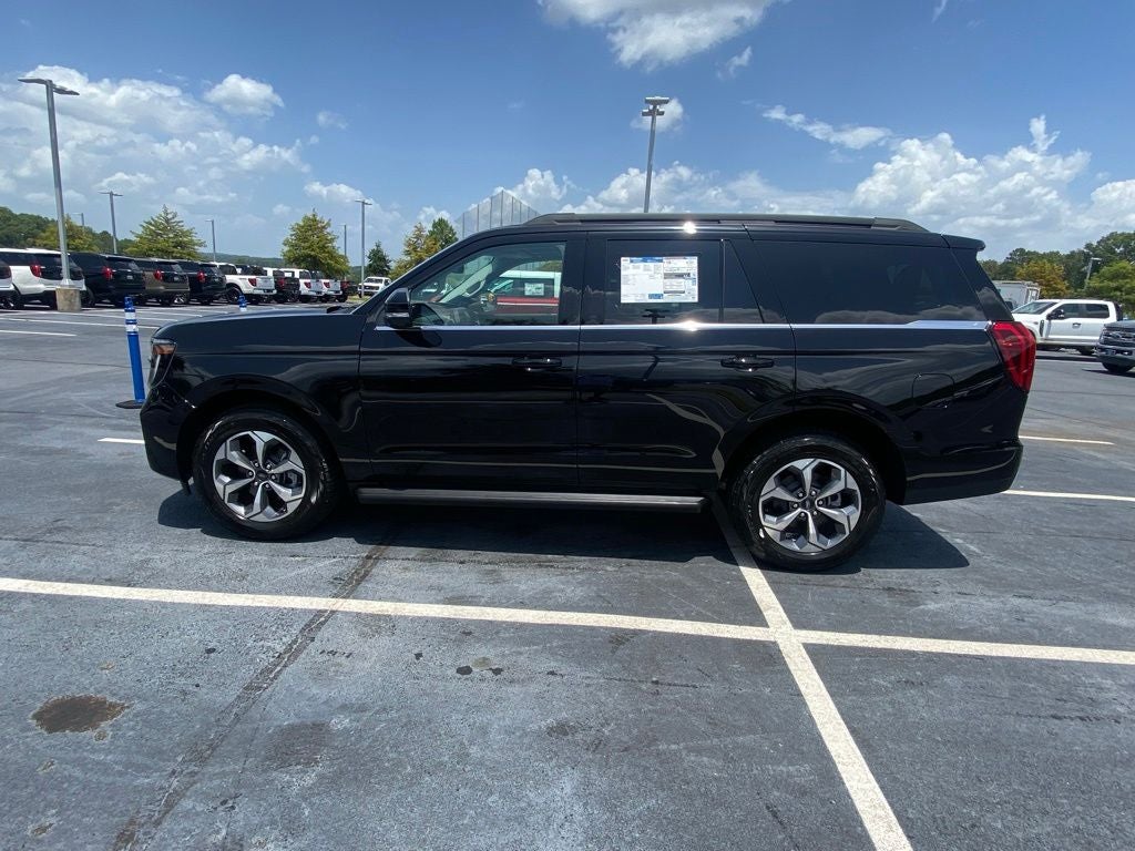 2027 Ford Expedition Active
