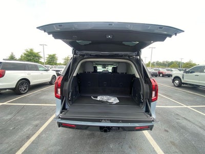 2027 Ford Expedition Active