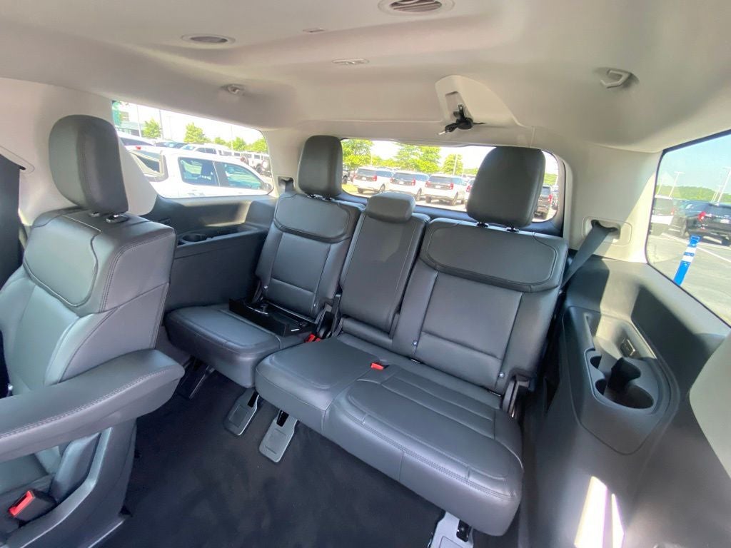 2027 Ford Expedition Active