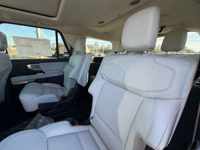 2026 Ford Expedition Platinum