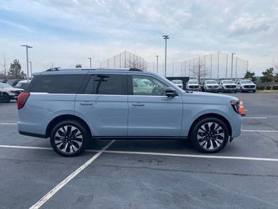 2025 Ford Expedition Platinum