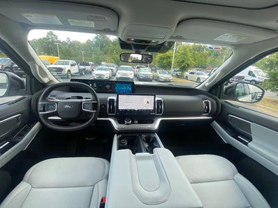 2027 Ford Expedition Platinum