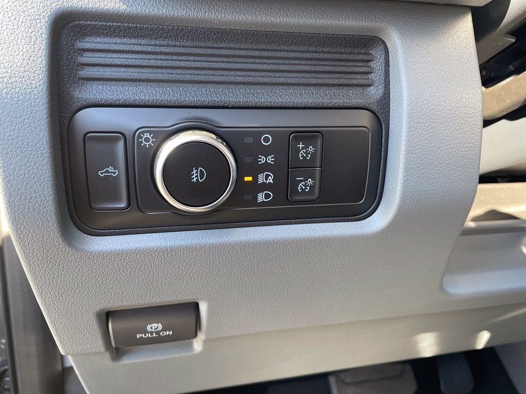 2027 Ford F-250SD XLT