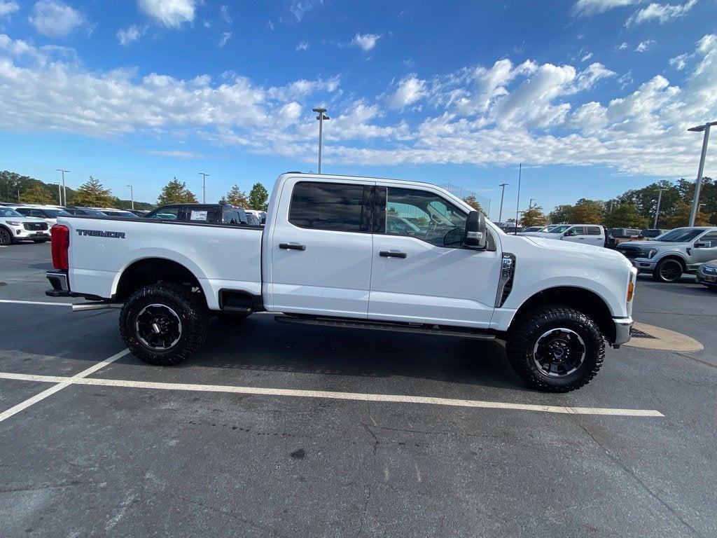 2027 Ford F-250SD XLT