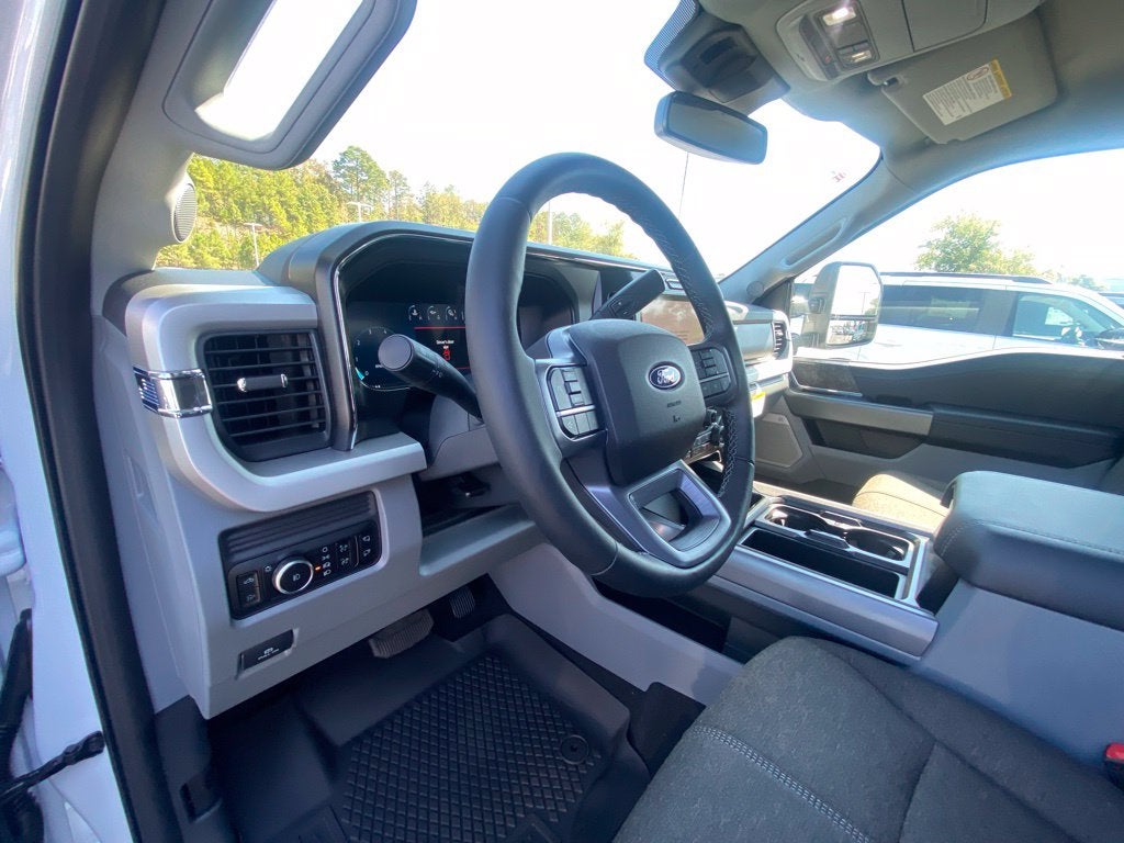 2027 Ford F-250SD XLT