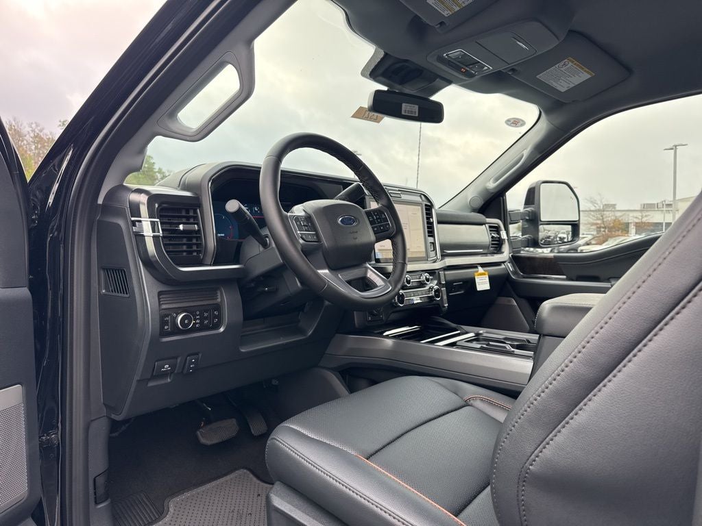 2026 Ford F-350SD Lariat