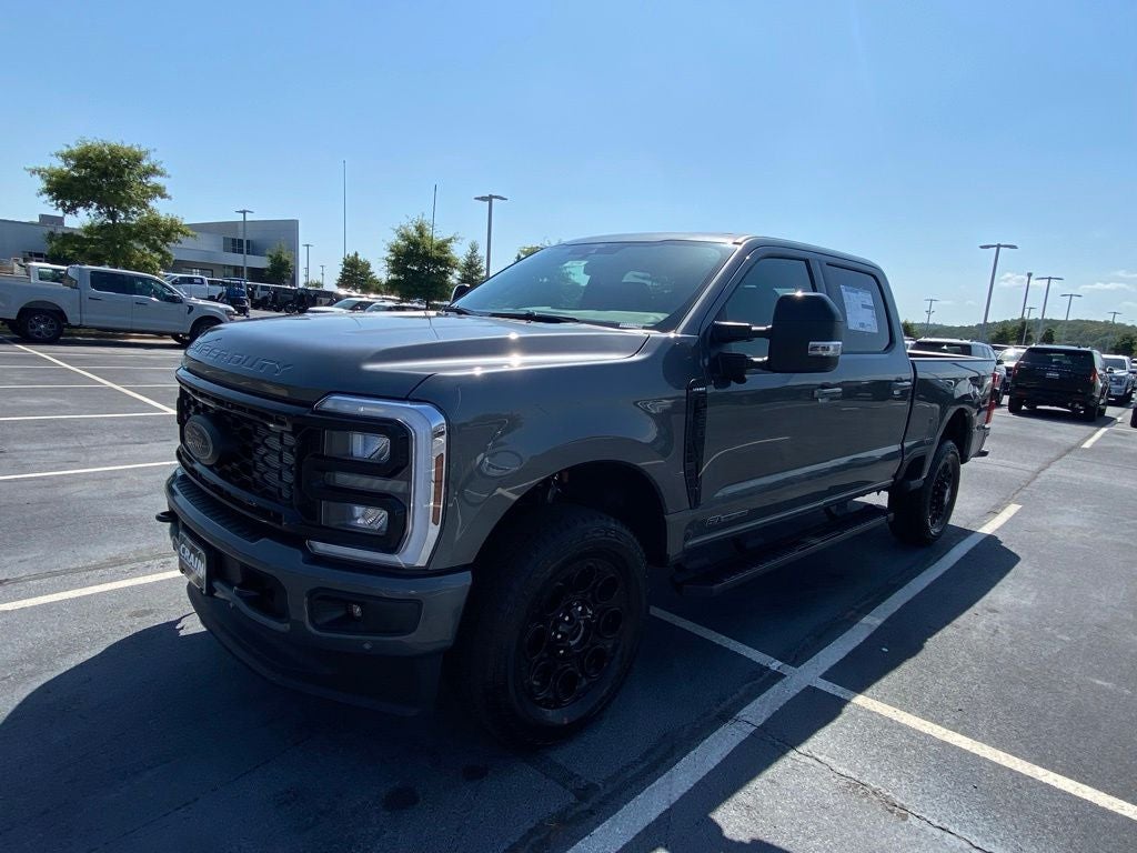 2026 Ford F-350SD Lariat