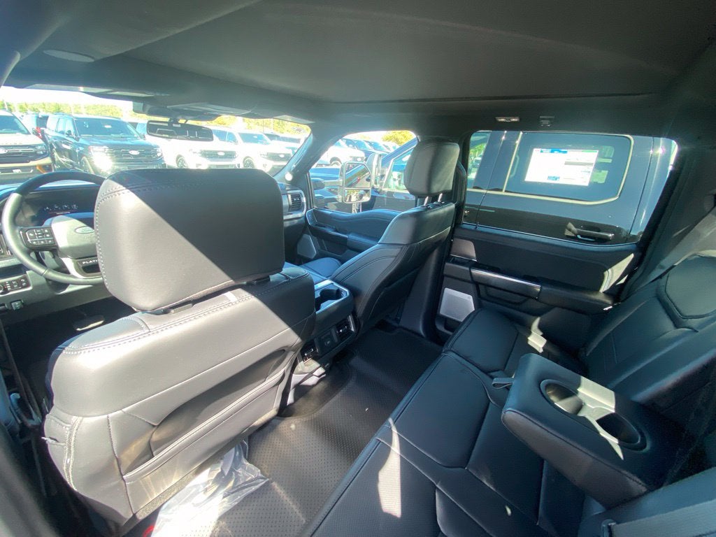 2027 Ford F-350SD Platinum DRW