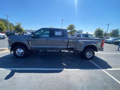 2027 Ford F-350SD Lariat DRW