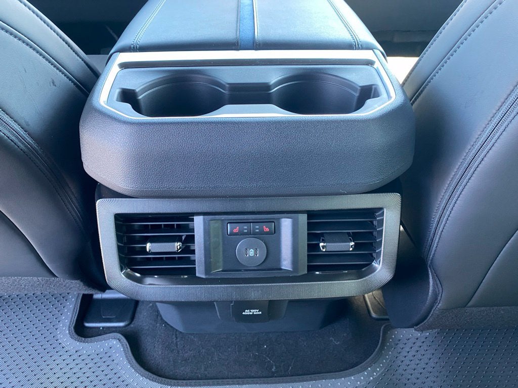 2027 Ford F-350SD Platinum DRW