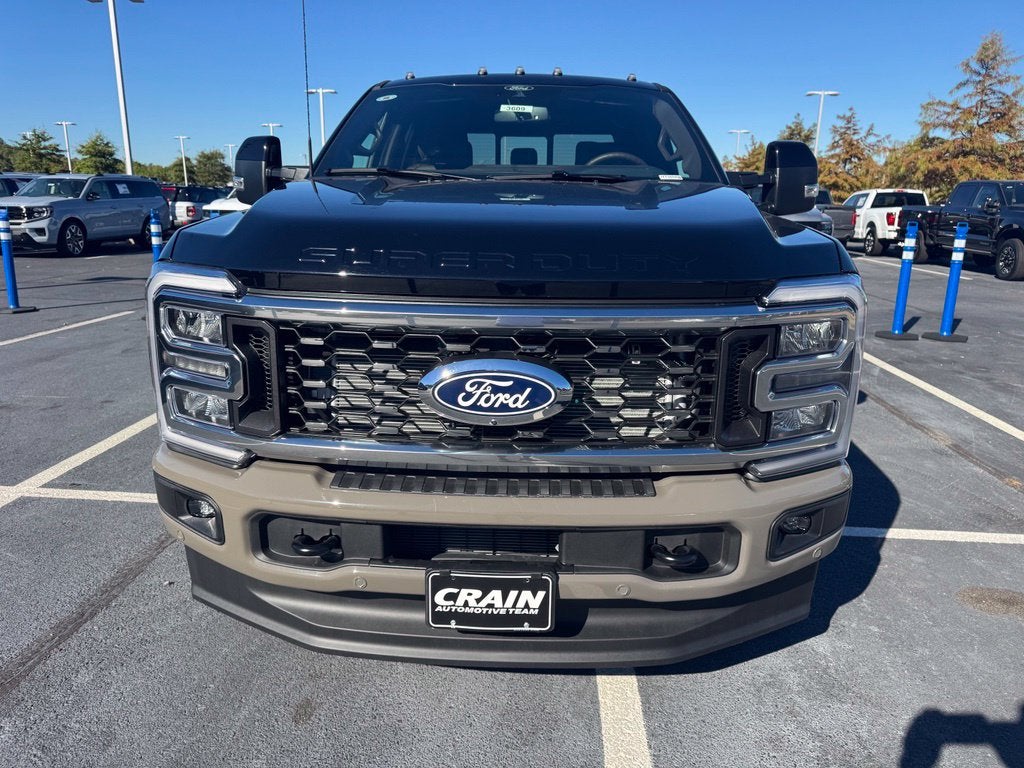 2027 Ford F-350SD King Ranch DRW