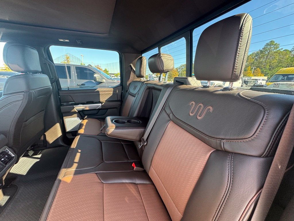 2027 Ford F-350SD King Ranch DRW