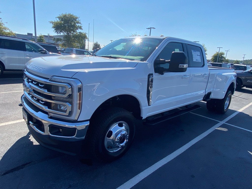 2027 Ford F-350SD XLT DRW