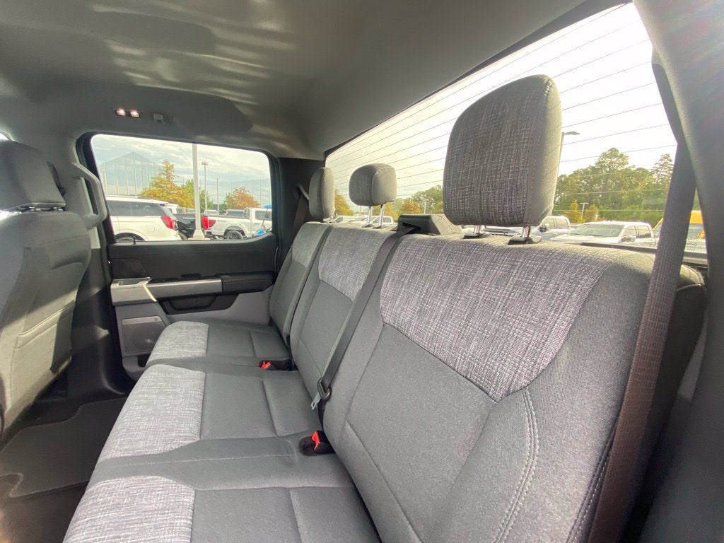 2027 Ford F-350SD XLT DRW