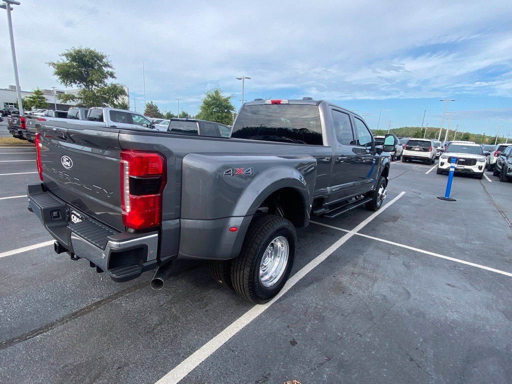 2027 Ford F-350SD XLT DRW