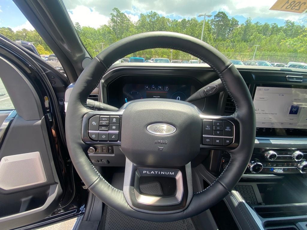 2026 Ford F-350SD Platinum DRW