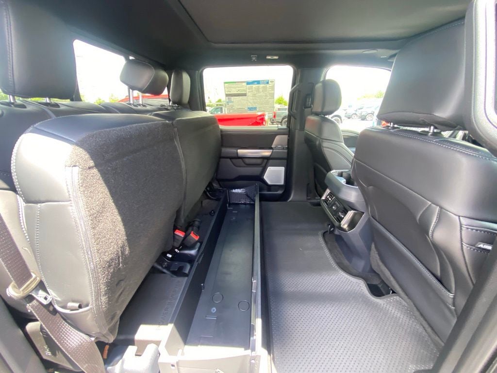 2026 Ford F-350SD Platinum DRW