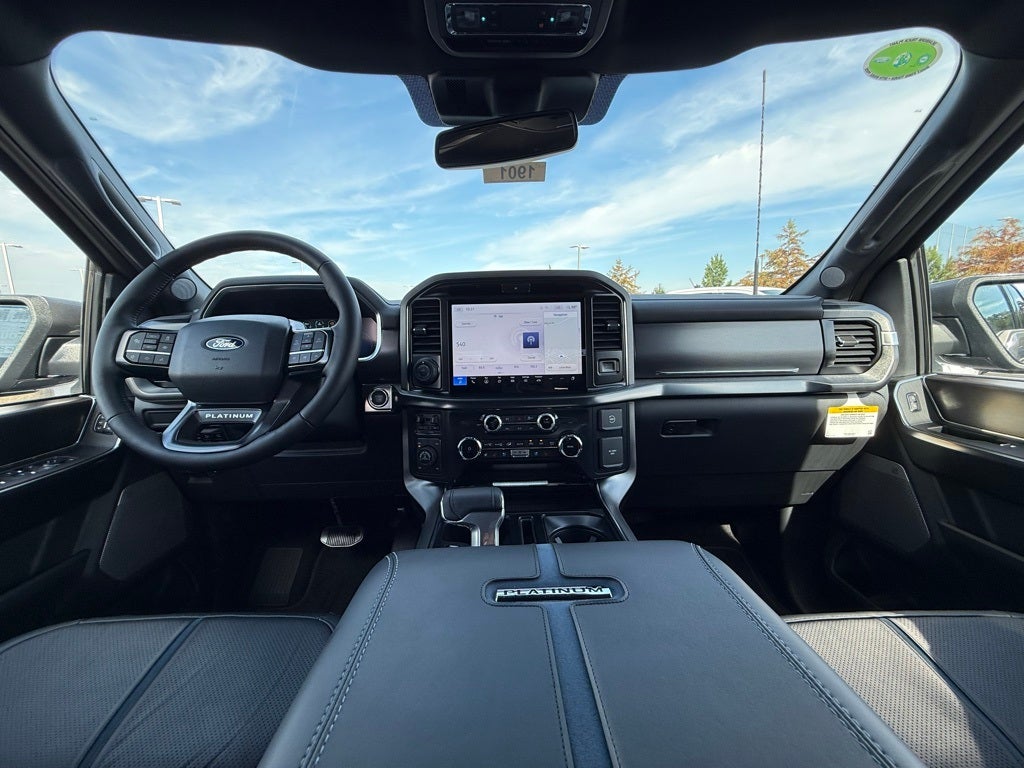 2025 Ford F-150 Platinum