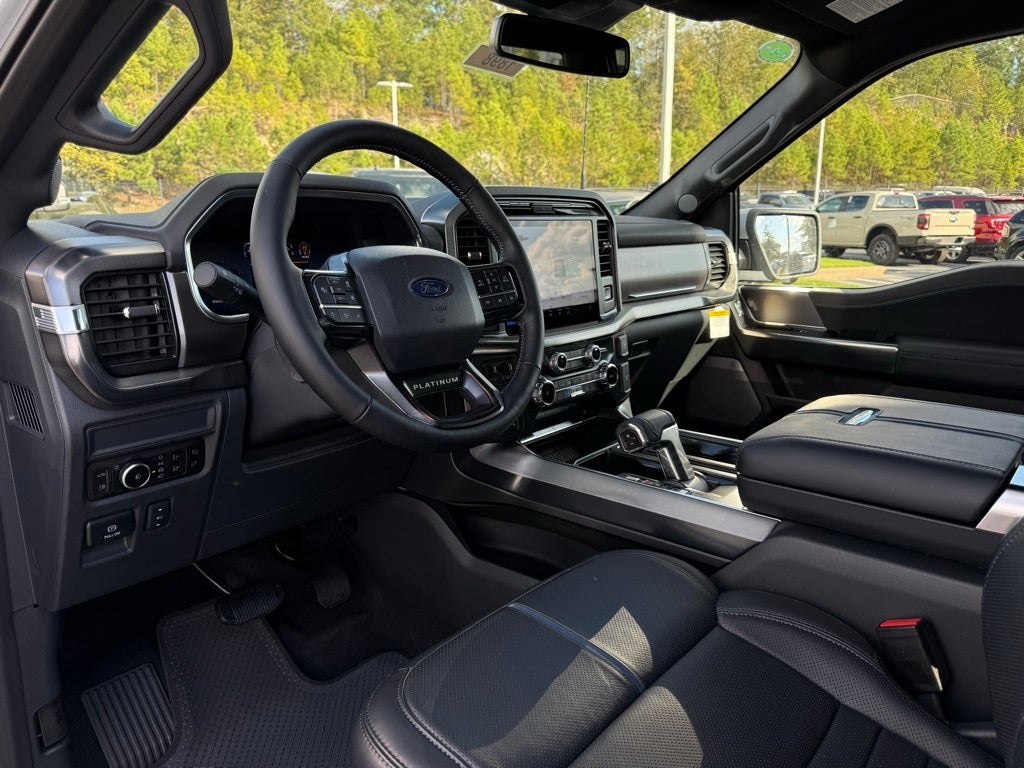 2025 Ford F-150 Platinum