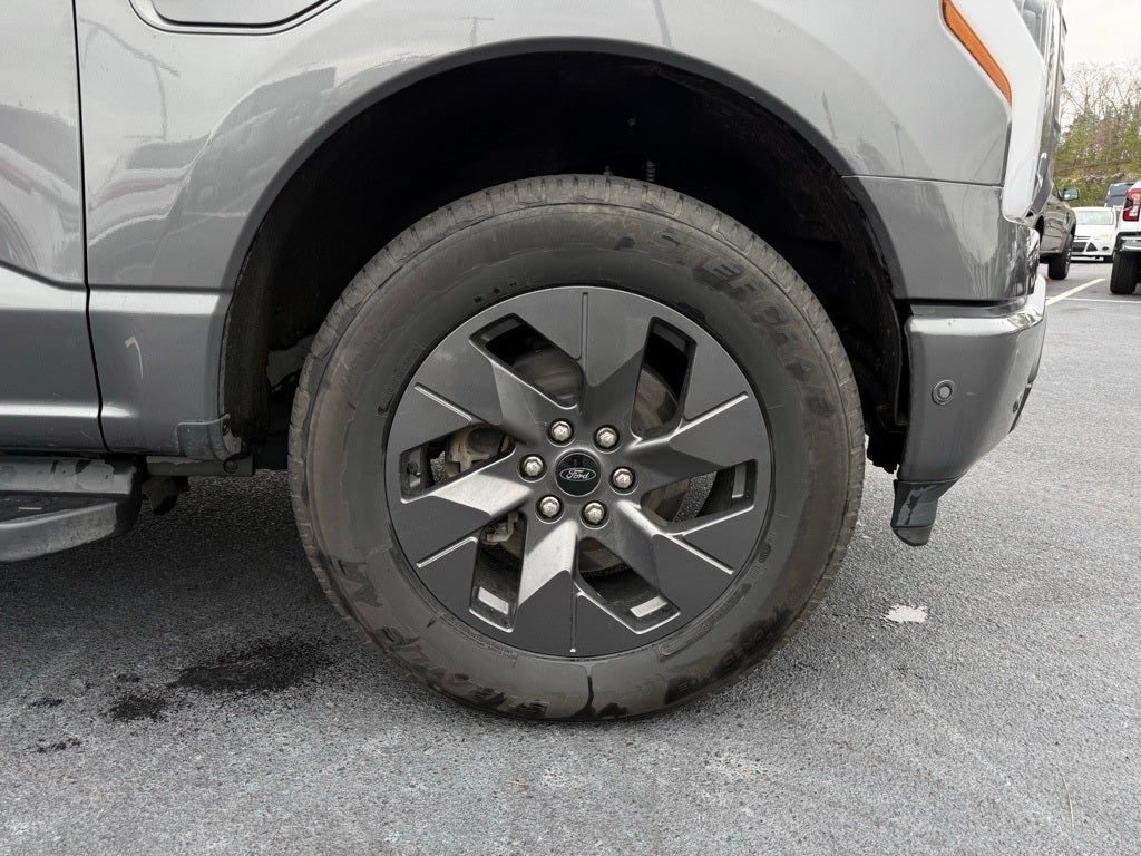 2022 Ford F-150 Lightning Lariat