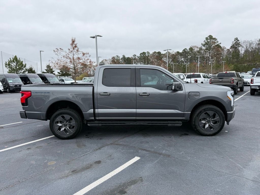 2022 Ford F-150 Lightning Lariat