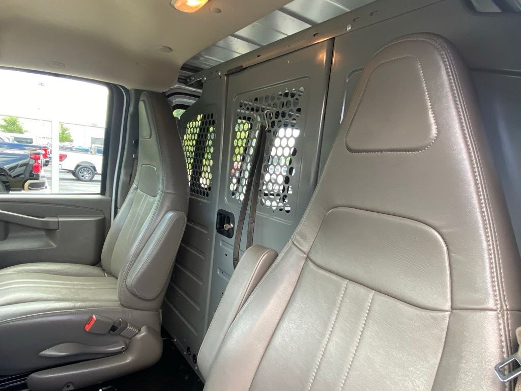 2022 Chevrolet Express 2500 Work Van Cargo