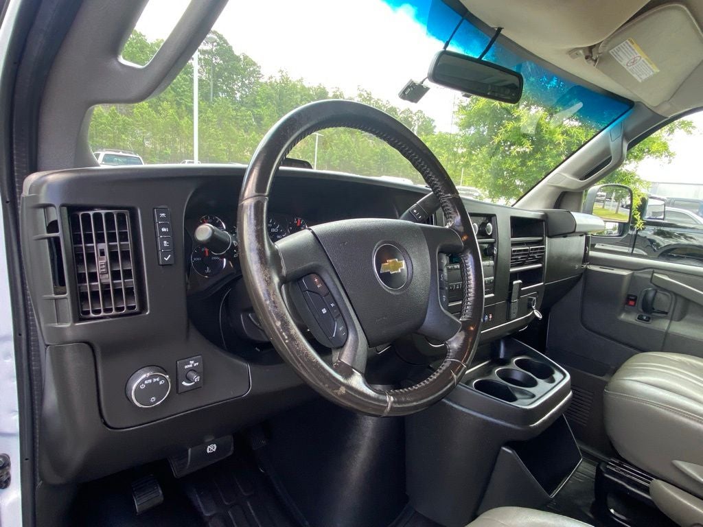 2022 Chevrolet Express 2500 Work Van Cargo
