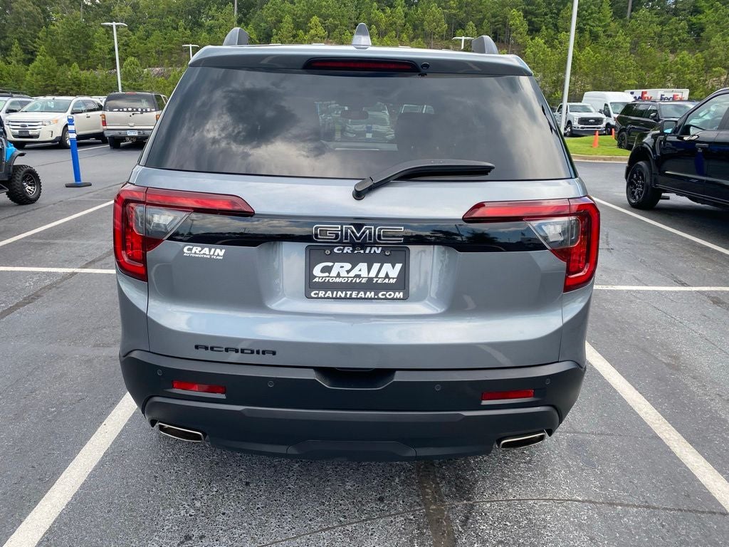 2022 GMC Acadia SLT