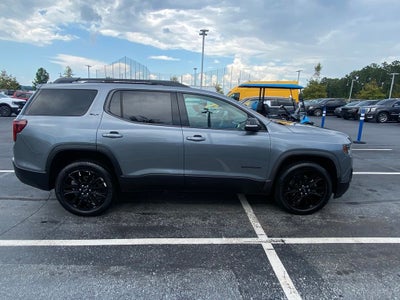 2022 GMC Acadia SLT