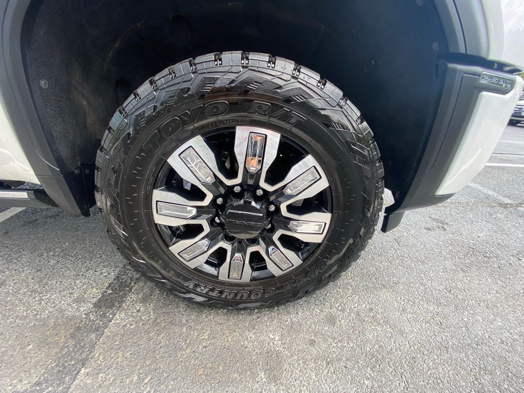 2024 GMC Sierra 2500HD Denali