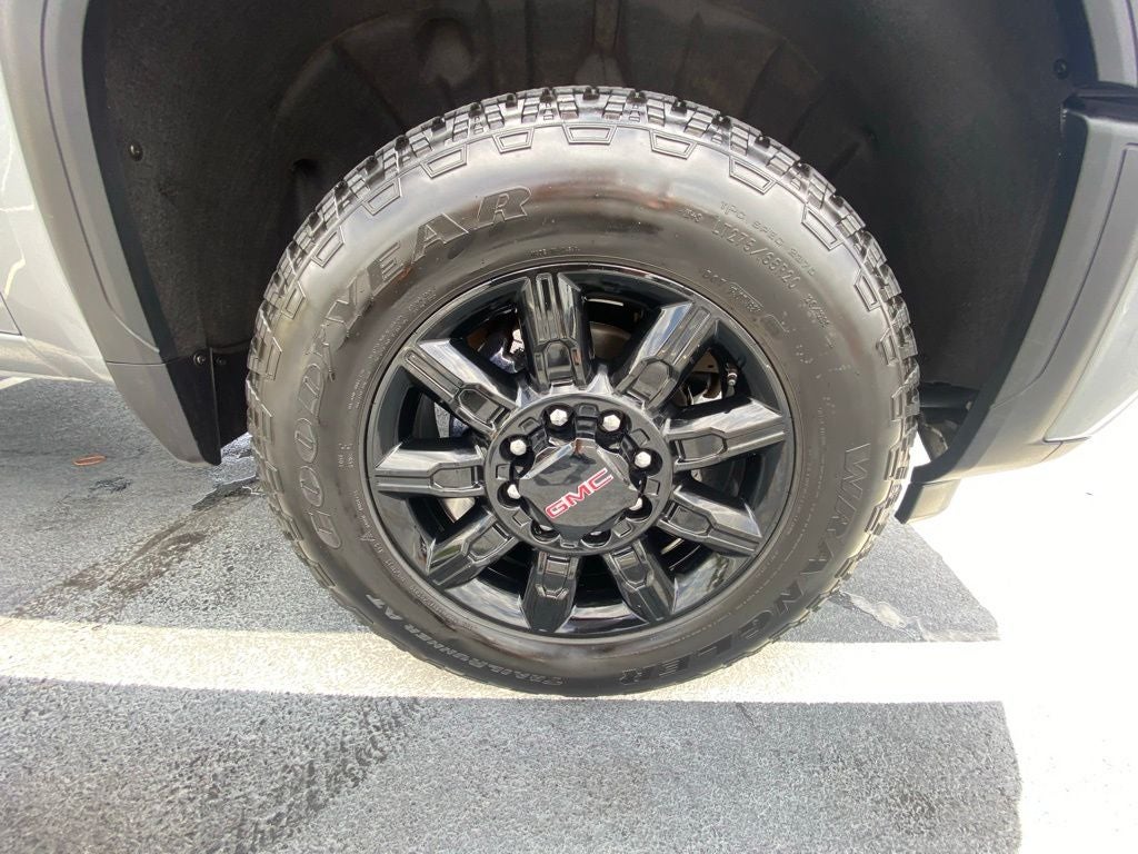 2025 GMC Sierra 2500HD AT4