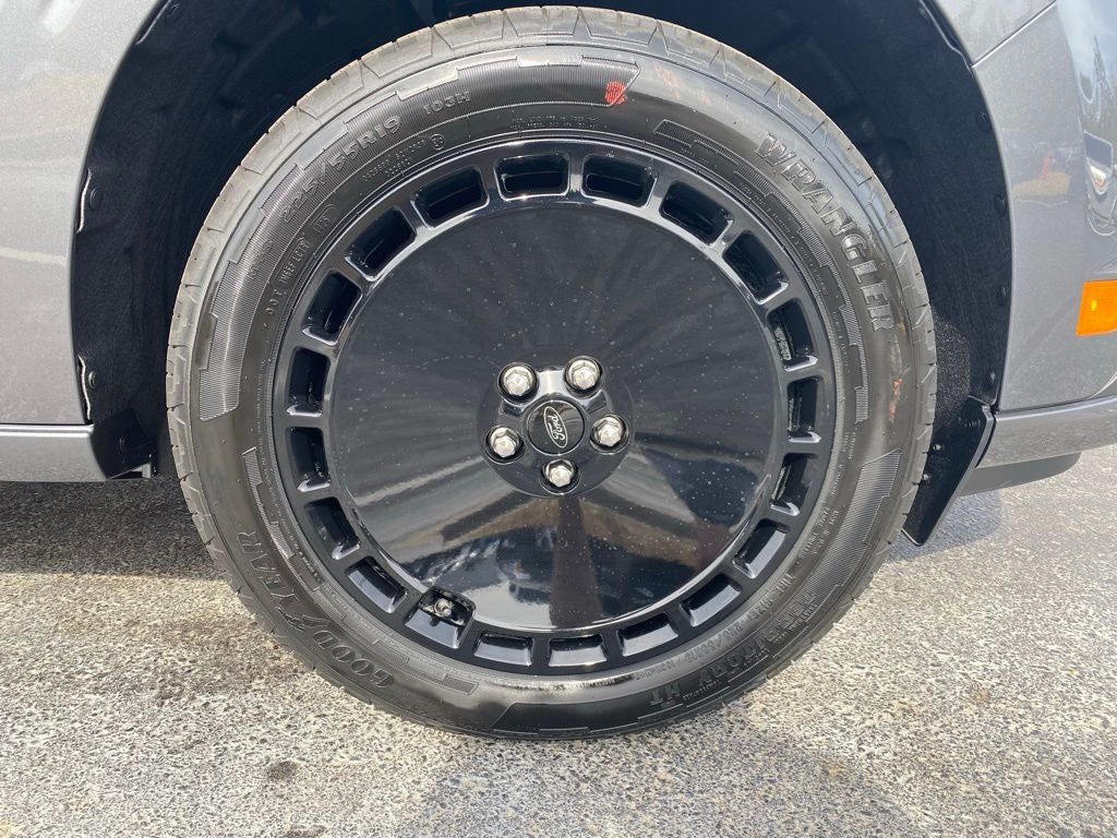 2026 Ford Maverick Lobo Standard