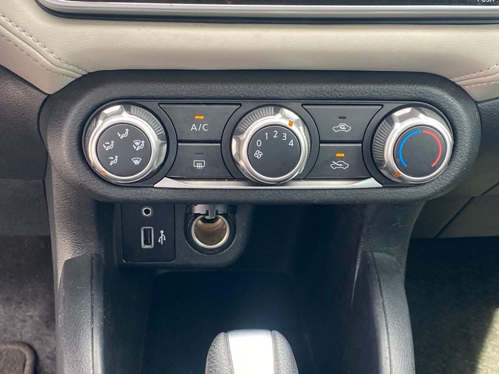 2020 Nissan Versa 1.6 SV
