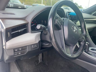 2019 Toyota Avalon XLE