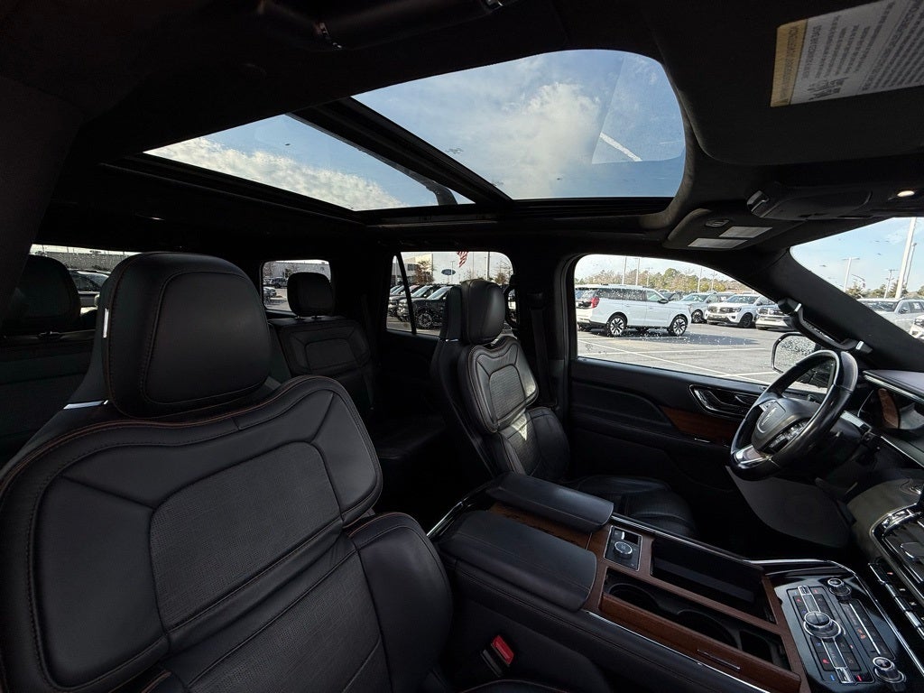 2022 Lincoln Navigator Black Label
