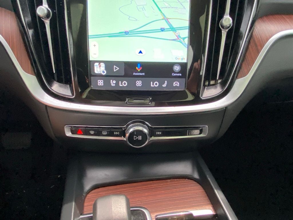 2024 Volvo S60 B5 Plus Dark Theme