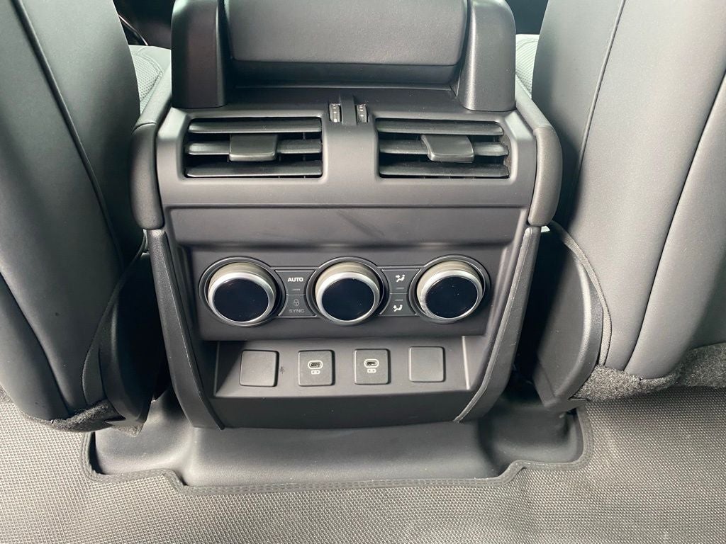 2025 Land Rover Defender 110 S