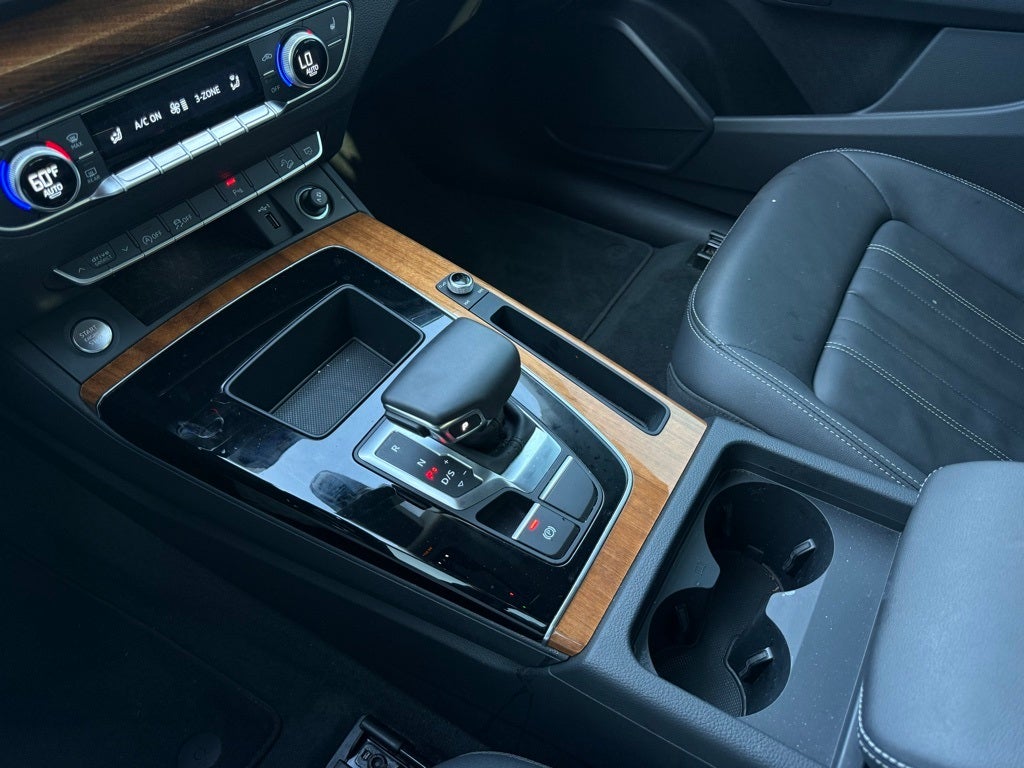 2023 Audi Q5 45 S line Premium quattro