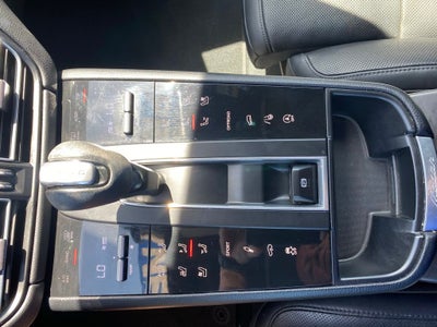 2022 Porsche Macan S