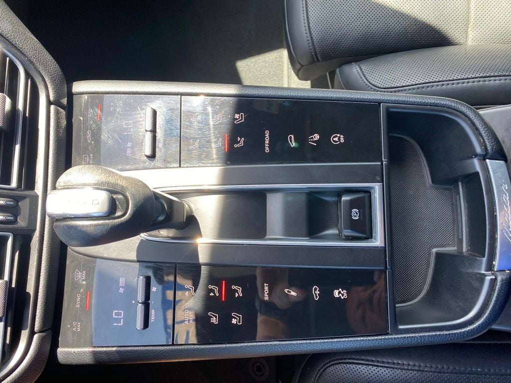 2022 Porsche Macan S