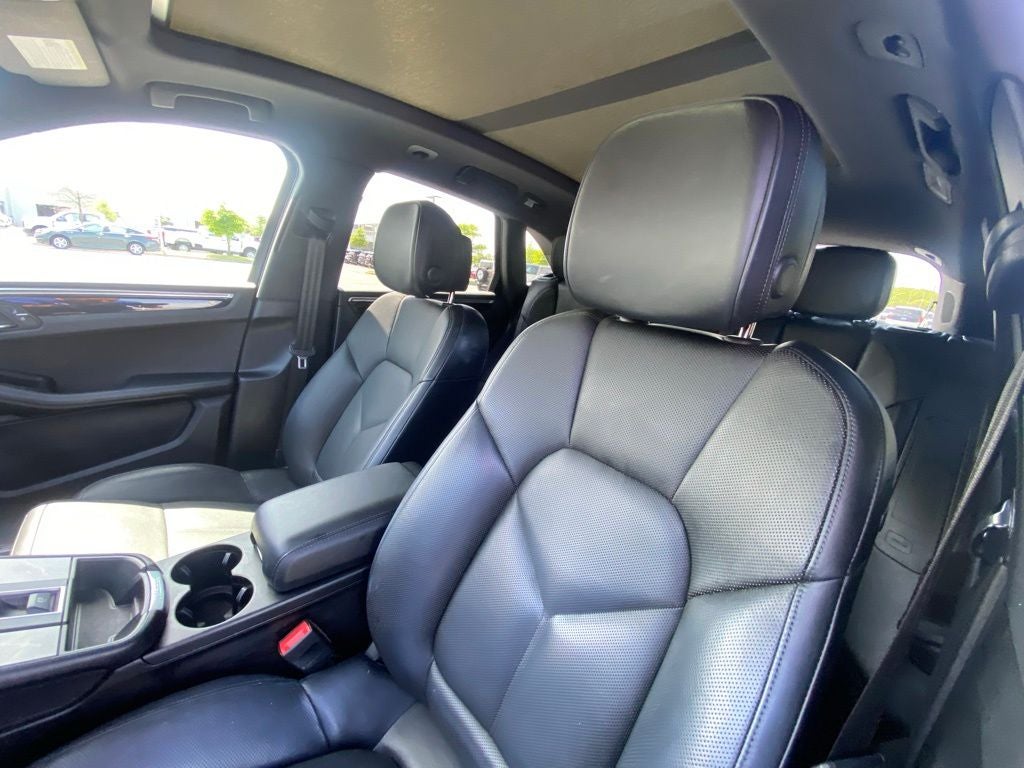 2022 Porsche Macan S