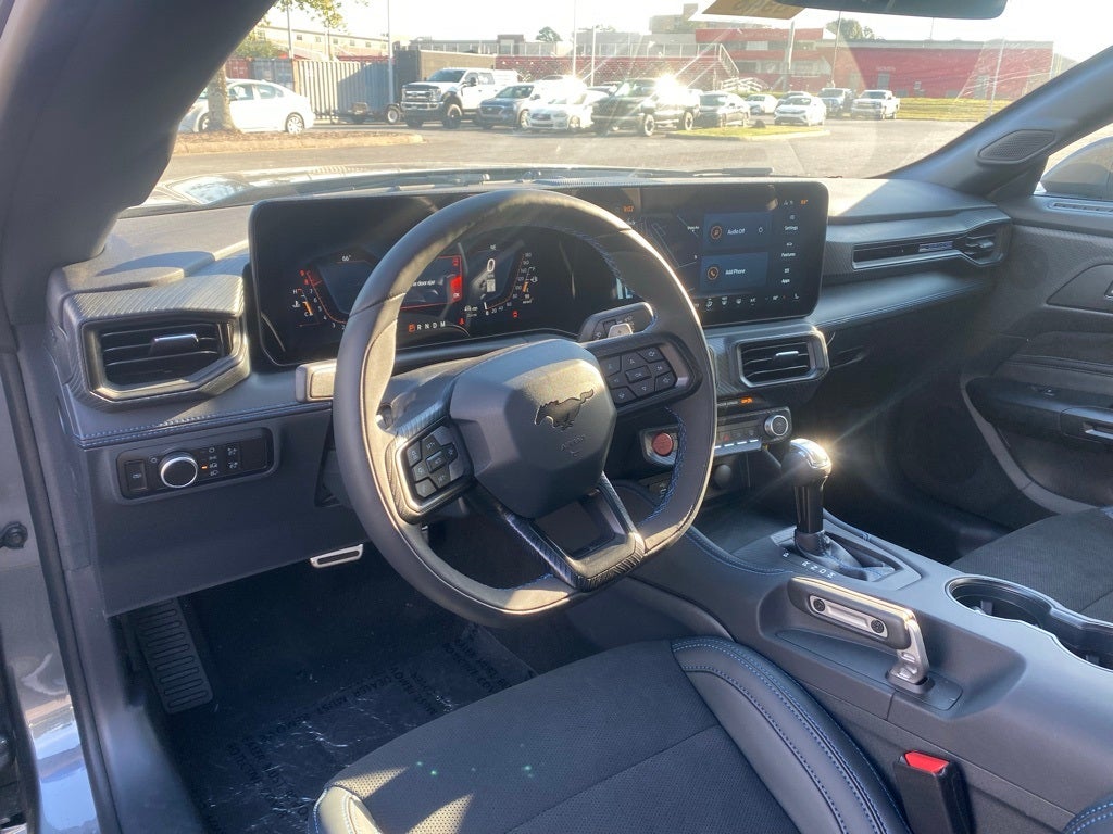 2025 Ford Mustang Dark Horse