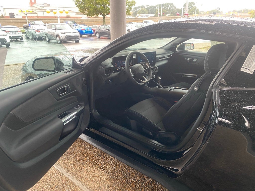 2025 Ford Mustang EcoBoost