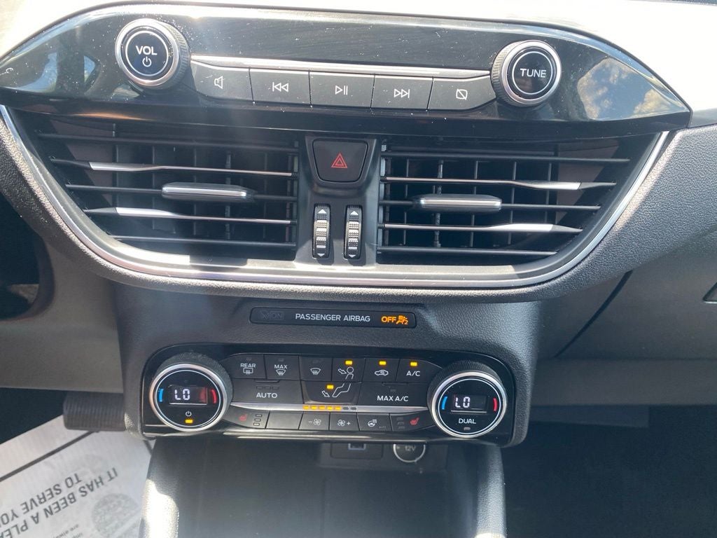 2021 Ford Escape Hybrid Titanium