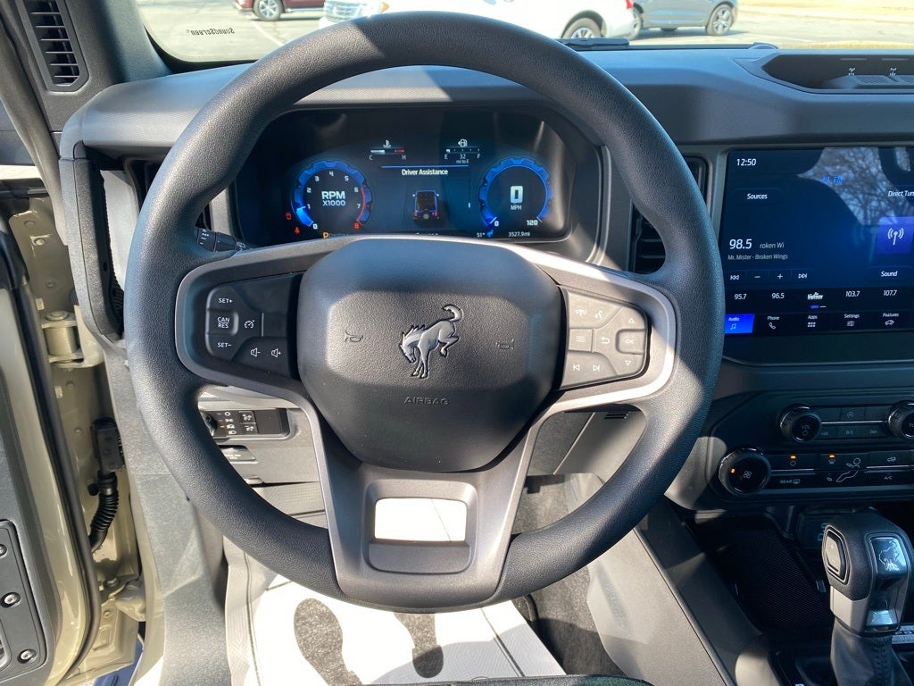 2025 Ford Bronco Base