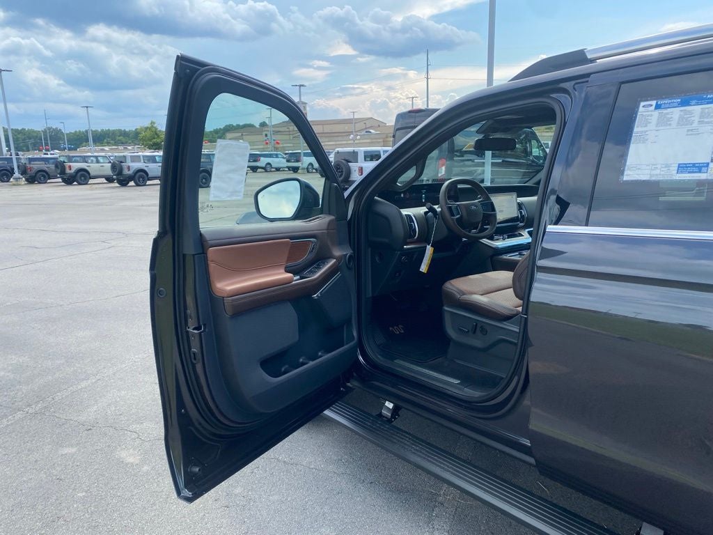 2027 Ford Expedition King Ranch