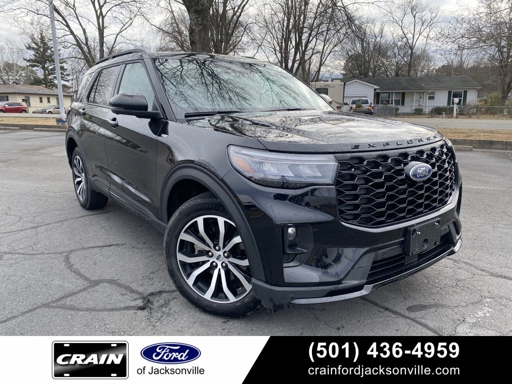 2025 Ford Explorer ST-Line