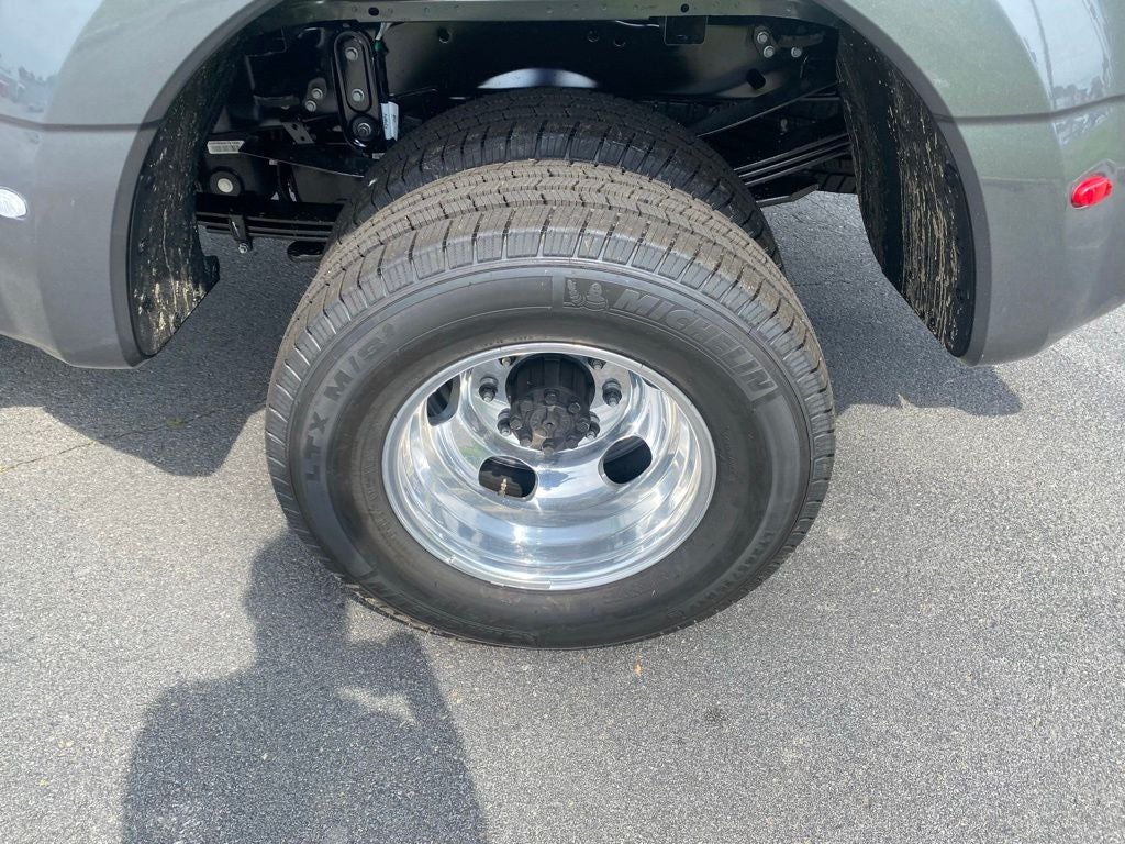 2026 Ford F-350SD Platinum DRW